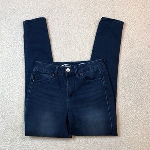 Seven7 Lo Rise Skinny Blue Jean Size 4